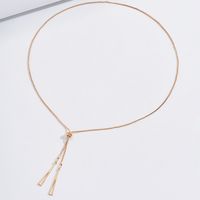 1 Piece Simple Style Triangle Alloy Metal Plating Hollow Out Gold Plated Women's Pendant Necklace main image 3