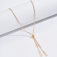 1 Piece Simple Style Triangle Alloy Metal Plating Hollow Out Gold Plated Women's Pendant Necklace main image 4