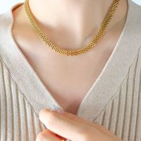 Style Simple Couleur Unie Acier Au Titane Placage Plaqué Or 18k Collier main image 4