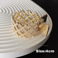 Moda Estrella Aleación Embutido Diamantes De Imitación Garras De Pelo 1 Pieza sku image 8