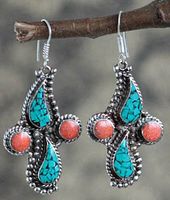 1 Pair Ethnic Style Leaf Water Droplets Metal Inlay Artificial Gemstones Turquoise Silver Plated Women's Drop Earrings main image 3