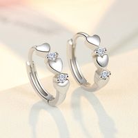 1 Par Moda Forma De Corazón Metal Embutido Circón Mujeres Pendientes De Aro sku image 1