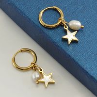 1 Paire Mode Star Perle Placage Incruster Acier Inoxydable Coquille Plaqué Or 18k Boucles D'oreilles main image 4