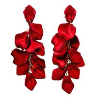 1 Pair Elegant Petal Alloy Plastic Women's Drop Earrings main image 2