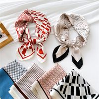 Women's Elegant Geometric Polyester Printing Silk Scarves main image 2