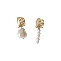 1 Pair Baroque Style Round Freshwater Pearl Copper Asymmetrical Earrings main image 4