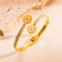 Fashion Round Devil's Eye Heart Shape Stainless Steel Plating Hollow Out Inlay Zircon Gold Plated Bangle main image 4
