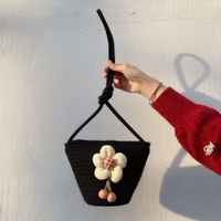Women's Mini Straw Flower Fashion Bucket Zipper Crossbody Bag sku image 3