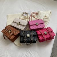 Women's Pu Leather Solid Color Lingge Streetwear Square Lock Clasp Shoulder Bag Crossbody Bag main image 1