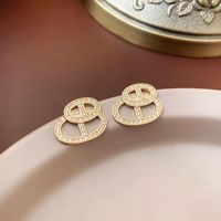 1 Pair Elegant Geometric Letter Copper Plating Inlay Artificial Pearls Zircon Earrings sku image 23