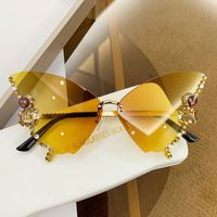 Elegant Solid Color Ac Butterfly Frame Diamond Frameless Women's Sunglasses main image 3