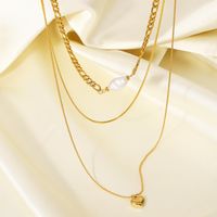 Einfacher Stil Klassischer Stil Herzform Rostfreier Stahl Perle Überzug 18 Karat Vergoldet Geschichtete Halskette main image 1