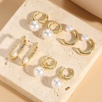 1 Pair Elegant Luxurious Classic Style C Shape Asymmetrical Plating Inlay Artificial Pearl Copper Zircon 14k Gold Plated Hoop Earrings Drop Earrings main image 9