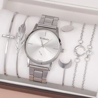 Basic Classic Style Round Solid Color Quartz Women's Watches main image 5