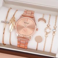 Basic Classic Style Round Solid Color Quartz Women's Watches main image 4