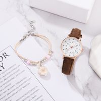 Casual Solid Color Buckle Quartz Women's Watches main image 3