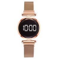 Casual Simple Style Round Magnet Buckle Quartz Women's Watches main image 2