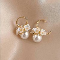 Elegant Streetwear Flower Imitation Pearl Alloy Inlay Artificial Rhinestones Women's Drop Earrings sku image 1