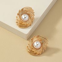 Elegant Vacation Geometric Alloy Plating Inlay Artificial Pearls Women's Ear Studs main image 1