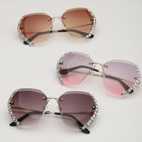 Elegant Retro Gradient Color Pc Square Diamond Frameless Women's Sunglasses main image 4