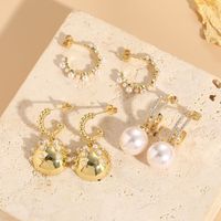 1 Pair Elegant Luxurious Queen C Shape Plating Inlay Copper Artificial Pearls Zircon 14k Gold Plated Drop Earrings Ear Studs main image 8