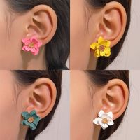 Exaggerated Modern Style Flower Metal Copper Plating Inlay Acrylic Crystal Pearl 18k Gold Plated Gold Plated Silver Plated Women's Drop Earrings Ear Studs main image 4