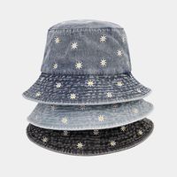 Women's Casual Simple Style Flower Embroidery Curved Eaves Bucket Hat main image 5