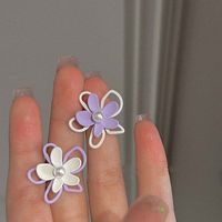 Sucré Fleur Alliage Incruster Perles Artificielles Femmes Boucles D'oreilles main image 4