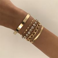 Casual Punk Simple Style Geometric Butterfly Stainless Steel Alloy Chain Hollow Out Inlay Artificial Gemstones Artificial Diamond Gold Plated Silver Plated Bangle main image 6