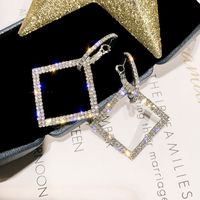 Estilo Simple Brillante Rombo Aleación Embutido Diamantes De Imitación Mujeres Pendientes De Gota sku image 1