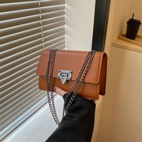 Women's Pu Leather Solid Color Classic Style Square Lock Clasp Shoulder Bag Crossbody Bag main image 4