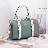 Women's Large All Seasons Pu Leather Classic Style Handbag main image 4