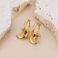 1 Pair Elegant Basic Round Star Heart Shape Titanium Steel Plating Gold Plated Earrings main image 2