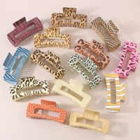 Retro Artistic Stripe Leopard Plastic Resin Printing Hair Claws main image 1