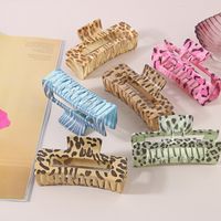 Retro Artistic Stripe Leopard Plastic Resin Printing Hair Claws main image 3