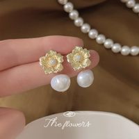 1 Pair Baroque Style Flower Freshwater Pearl Copper Drop Earrings sku image 1