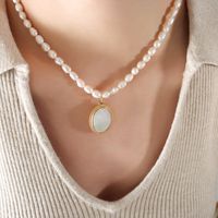 Elegant Luxurious Baroque Style Oval Freshwater Pearl Titanium Steel Beaded Plating 18k Gold Plated Pendant Necklace sku image 1