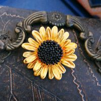 Pastoral Sunflower Alloy Inlay Rhinestones Women's Brooches main image 5