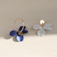 1 Pair Casual Retro Flower Asymmetrical Stoving Varnish Alloy Drop Earrings sku image 2