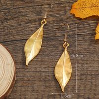 1 Pair Elegant Retro Leaf Plating Alloy Drop Earrings main image 4