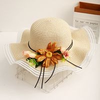 Women's Elegant Basic Flower Patchwork Flat Eaves Straw Hat main image 3