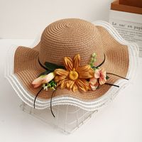 Women's Elegant Basic Flower Patchwork Flat Eaves Straw Hat main image 6
