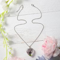 Wholesale Jewelry Basic Retro Tree Heart Shape Alloy Glass Pendant Necklace sku image 1