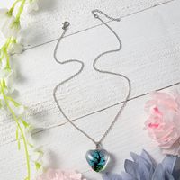 Wholesale Jewelry Basic Retro Tree Heart Shape Alloy Glass Pendant Necklace sku image 6