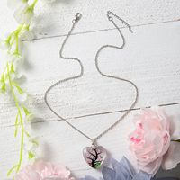 Großhandel Schmuck Basic Retro Baum Herzform Legierung Glas Halskette Mit Anhänger sku image 3