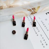 Retro Sweet Lipstick Palm Alloy Women's Brooches 1 Piece main image 4