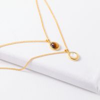 Casual Retro Oval Brass Plating Inlay Tiger Eye Shell Pendant Necklace 1 Piece main image 2