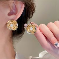 Élégant Fleur Alliage Incruster Perles Artificielles Femmes Boucles D'oreilles main image 1
