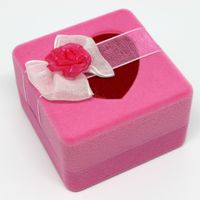 Lady Sweet Classic Style Square Heart Shape Flannel Jewelry Boxes sku image 2