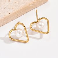 1 Pair Elegant Heart Shape Plating Inlay 304 Stainless Steel Artificial Pearls 14K Gold Plated Ear Studs main image 3